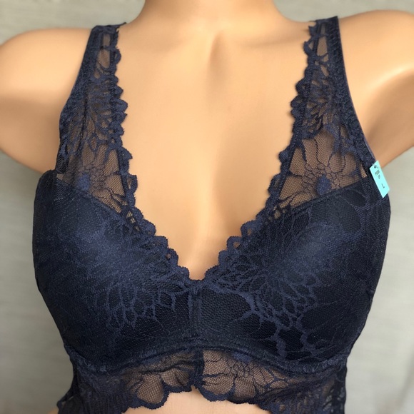 New Victoria Secret PINK Large Lacey Push Up Bra - Picture 1 of 2